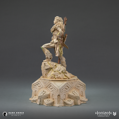 Horizon Forbidden West: Meridian City Aloy Statue