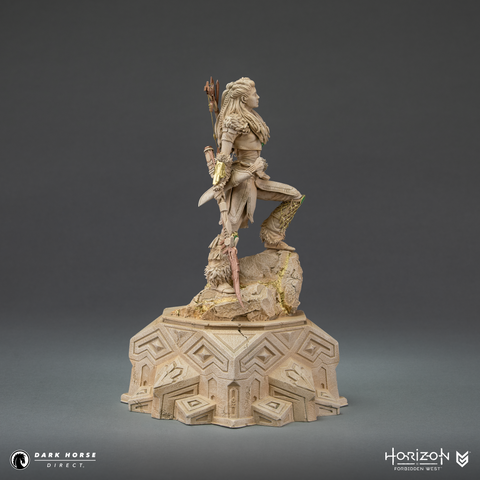 Horizon Forbidden West: Meridian City Aloy Statue