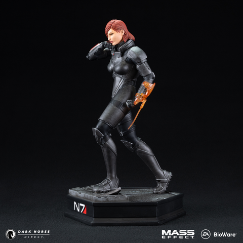 Mass Effect: Commander Shepard 1/6 Scale Statue