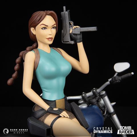 TOMB RAIDER: Lara Croft - Classic Motorbike Premium Statue