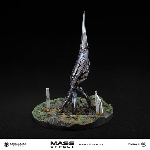 Mass Effect: Reaper Sovereign Ship 14" Replica