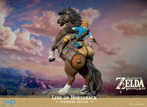 The Legend of Zelda: Breath of the Wild - Link on Horseback (Standard Edition)