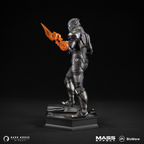 Mass Effect: Commander John Shepard 1/6th Scale Statue