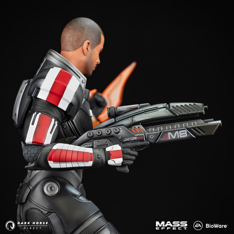 Mass Effect: Commander John Shepard 1/6th Scale Statue