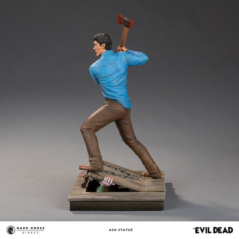 The Evil Dead: Ash Statue