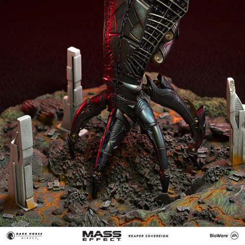 Mass Effect: Reaper Sovereign Ship 14" Replica